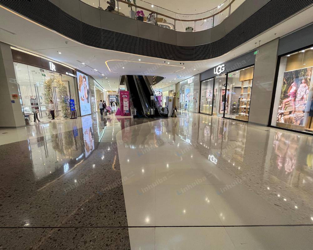 济南印象城花园路店 - 一楼中庭西角